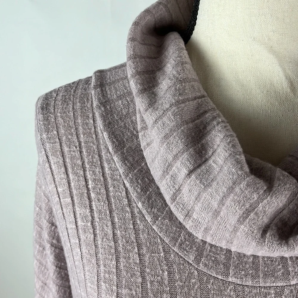 Green Envelope mauve cowl neck pull over long sleeve top - size small - Picture 2 of 8